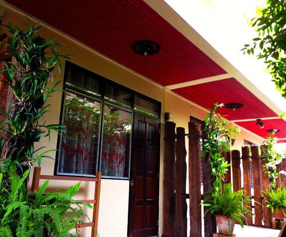 Baifern Homestay Аюттхая Экстерьер фото
