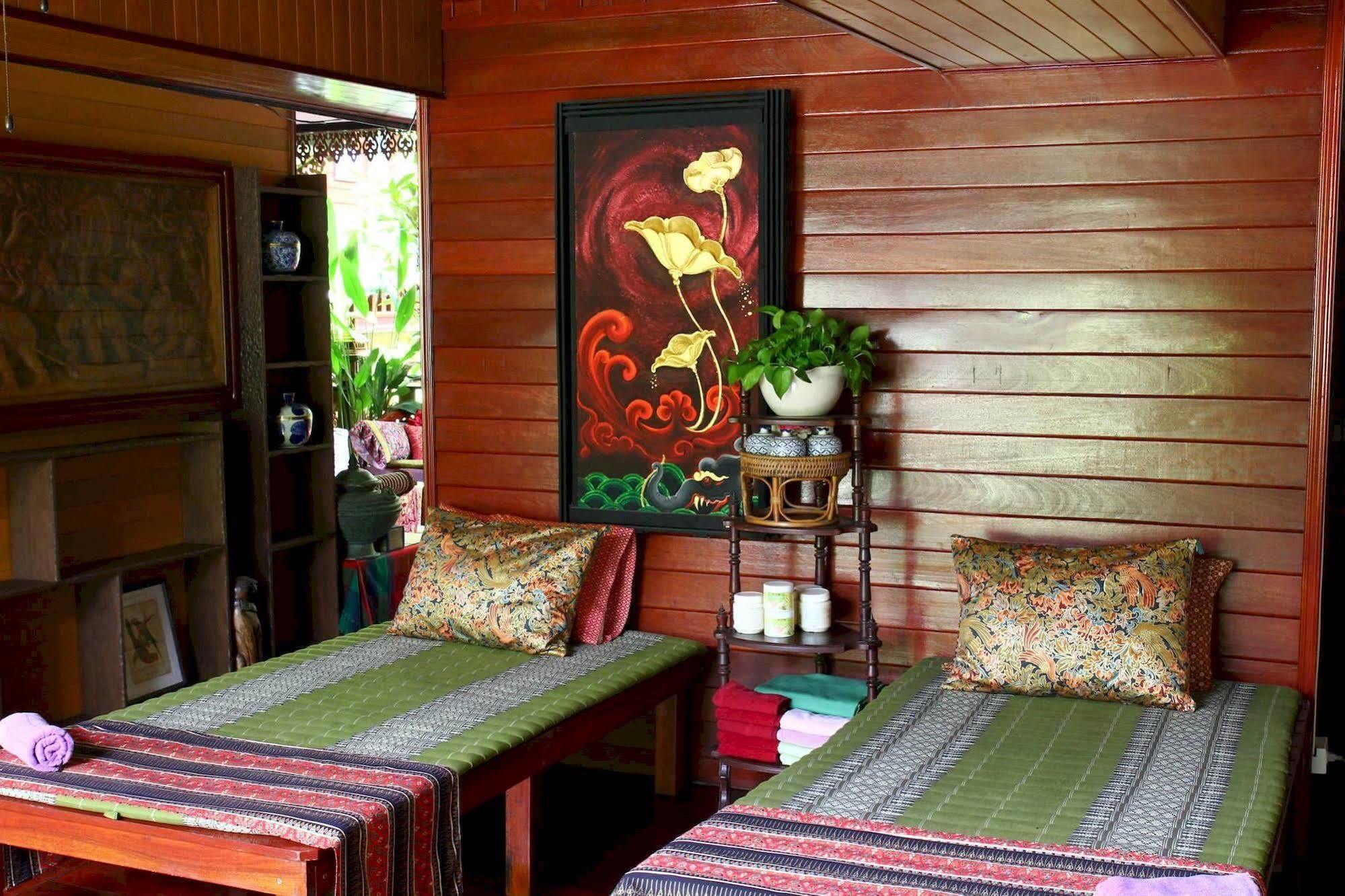 Baifern Homestay Аюттхая Экстерьер фото